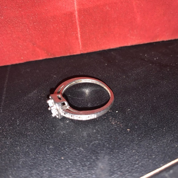 925 NVC size 9 engagement ring NWOT - Picture 8 of 11